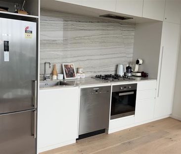 Gorgeous Near New 1 Bedroom 1 Bathroom - Photo 6