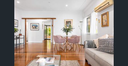 Charming Character Home on Prized Coorparoo Street - Photo 3