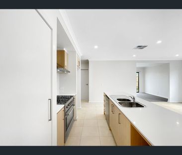 16 Smilax Street, Wallan, Vic 3756 - Photo 1