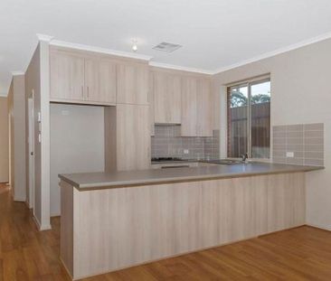 Modern Low Maintenance Living&excl; - Photo 6
