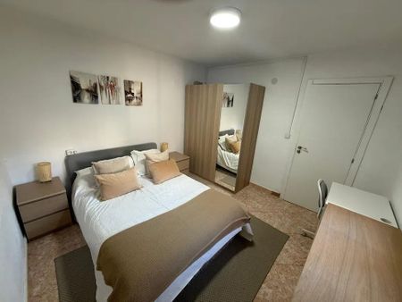 Calle Segismundo Moret, Málaga, Andalusia 29011 - Photo 3