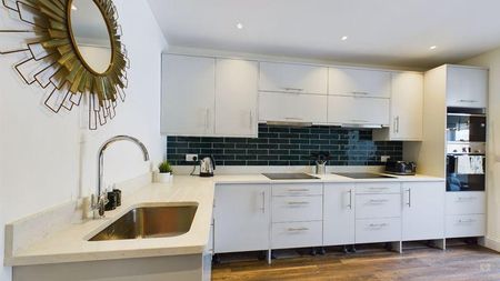 1 bedroom house of multiple occupation to rent - Photo 2