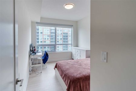 For Lease - 398 Highway 7 Street Unit# 706, Richmond Hill, Ontario - Photo 2