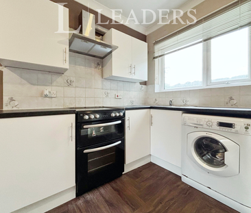 2 bedroom flat to rent Colbourne Avenue, BN2 - Photo 3