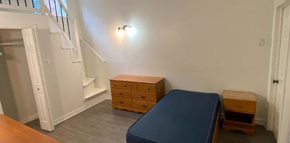 Maison de chambres pour 12 personnes à louer à Laval près métron de la Concorde - Photo 2