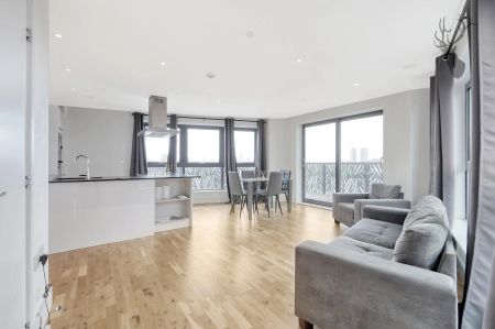 3 Bedroom Apartment - Photo 4