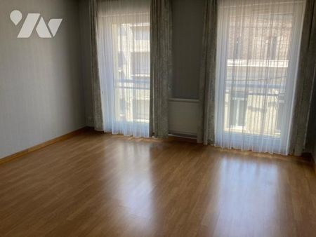 ARRAS - TYPE IV A LOUER HYPERCENTRE - Photo 5