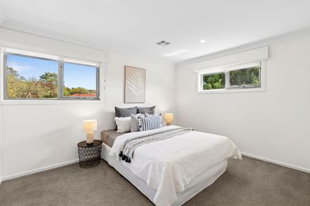 33A McLaren Crescent, Pearce ACT 2607 - Townhouse For Rent | Domain - Photo 5