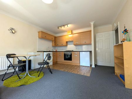 Apartment to rent on - Photo 4