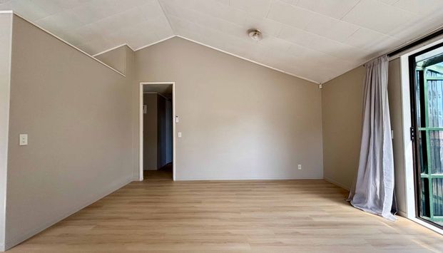 Convenient location! - Photo 1