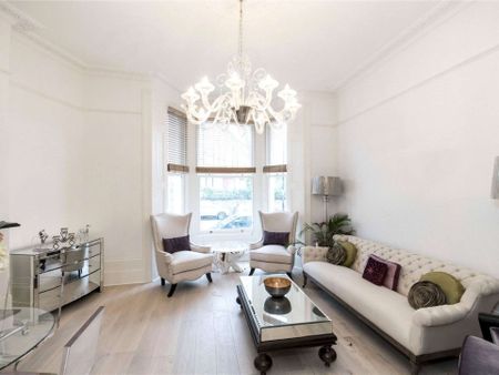 A bright and contemporary apartment to rent positioned on the raised ground floor of a period conversion. - Photo 2