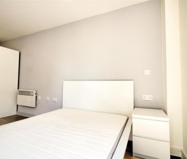 Studio to rent - Photo 5