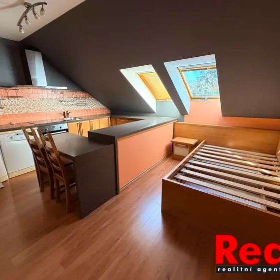 Pronájem, byt 2+kk, balkon, ulice Brandlova, obec Hodonín - Photo 1