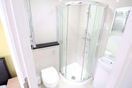 Ensuite Room - Wensleydale - Luton, LU2 - Photo 5