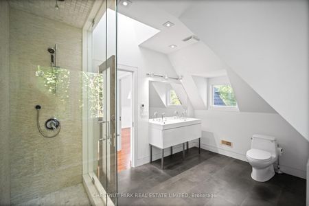 99 Crescent Road, ON, Toronto - Photo 5