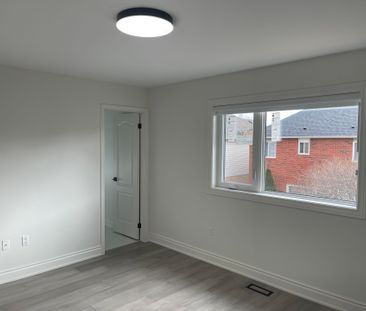 For Lease - 33 Springhurst Avenue Unit# Main, Brampton, Ontario - Photo 4