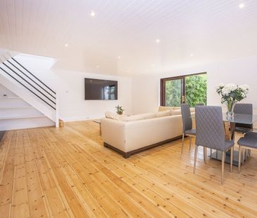 2 bedroom cottage to rent - Photo 1