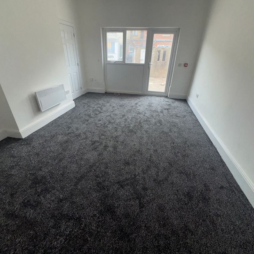 Withnell Road F2, Blackpool - Photo 1