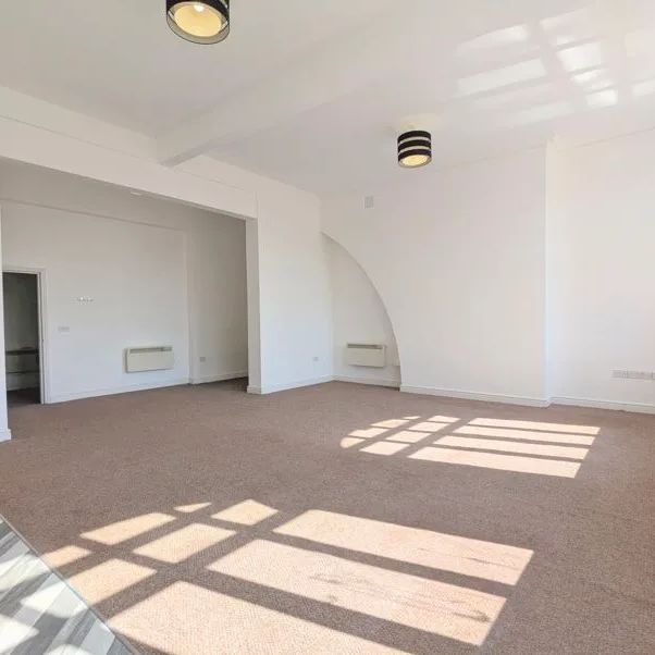 Second Floor Apartment, Lord Street, Southport, Merseyside, PR8 - Photo 1