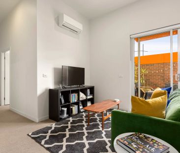 10/64 Cross Street, Footscray VIC 3011 - Apartment For Rent | Domain - Photo 1