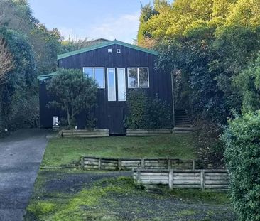 Freshly Updated & Partially Furnished - Just Move In! Available Jan... - Photo 4