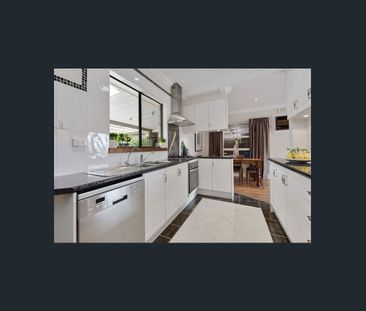 Stylish Family Home in Prime Rostrevor - Photo 1