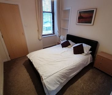 1 Bedroom Property To Rent - Photo 2