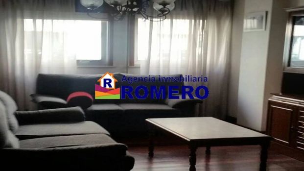 Piso de alquiler en Ensanche - Sar - Foto 1