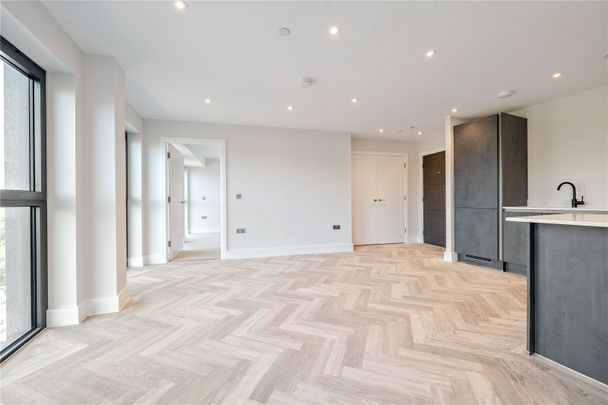 Cockfosters Road, EN4, London - Photo 1