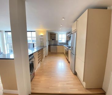 2 bedroom penthouse to rent - Photo 1