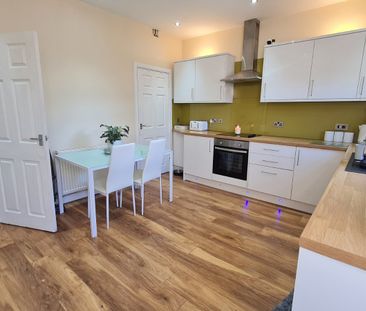 2 bedroom terraced house to rent - Photo 5