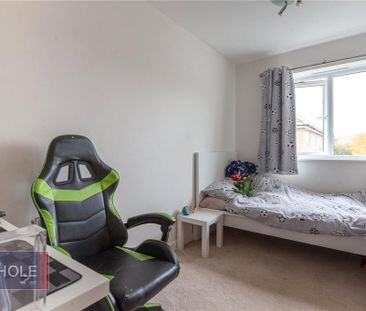 3 bedroom semi-detached house to rent - Photo 3