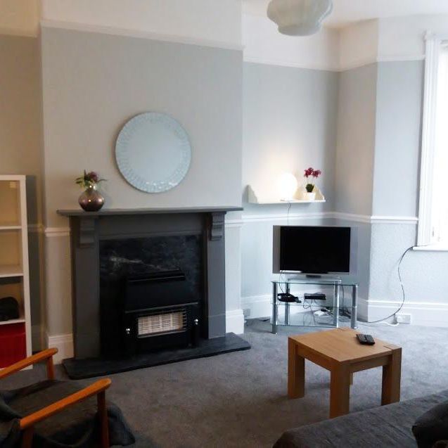 1 bedroom in a house share to rent - Photo 1