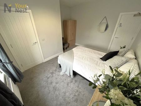 Room 2, Fountain Street, Morley, Leeds, LS27 0PX - Photo 4
