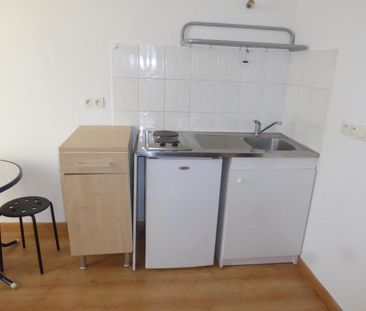 Location Appartement 1 pièce 19m² AUBENAS 07200 - Photo 2