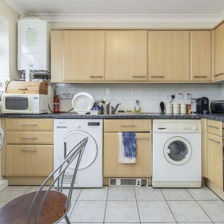 1 bedroom flat to rent - Photo 3
