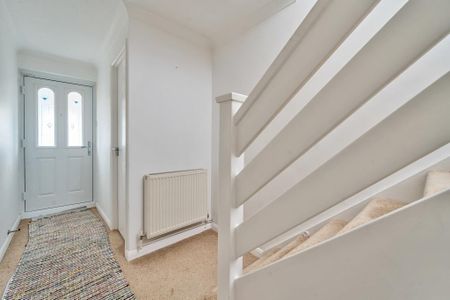 3 bedroom link detached house to rent - Photo 3