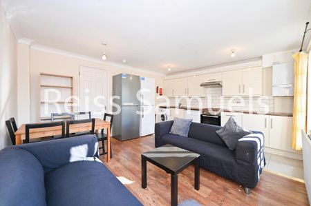 6 bedroom semi-detached house to rent - Photo 3