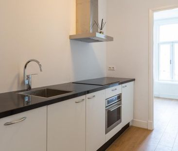 Appartement te huur: Vaartstraat 60-1 1075 RR Amsterdam - Photo 2