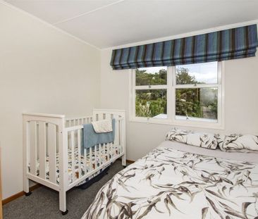 Three Bedroom Family Home - Photo 5