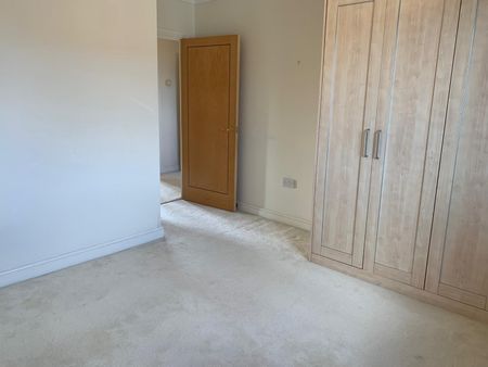 2 bedroom apartment to rent Barbuda Quay, Eastbourne, East Sussex, BN23 - Photo 3