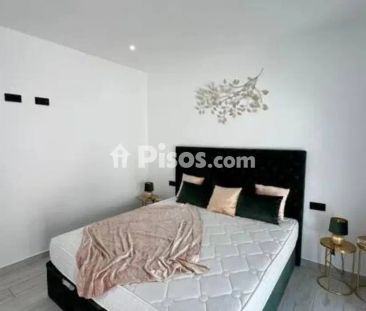Chalet en alquiler en Urbanizaciones Balcó de Finestrat-Terra Marina - Photo 1