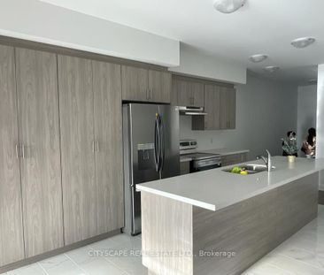 For Lease - 15 Barnyard Trail, Barrie, Ontario - Photo 6
