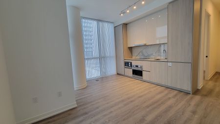 For Lease - 8 Interchange Way Unit# 618, Vaughan, Ontario - Photo 3
