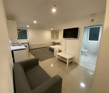 1 bedroom flat to rent - Photo 3 | Rentumo