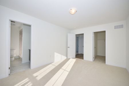 For Lease - 98 Feather Road, Welland, Ontario - Photo 2