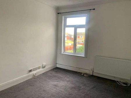 High Street, Shoeburyness, Southend-on-sea, Essex, SS3 - Photo 4