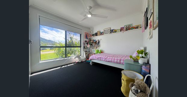 Spacious Family Home in Peaceful Cambewarra Village - Photo 1