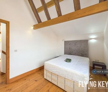 2 bedroom maisonette to rent - Photo 4