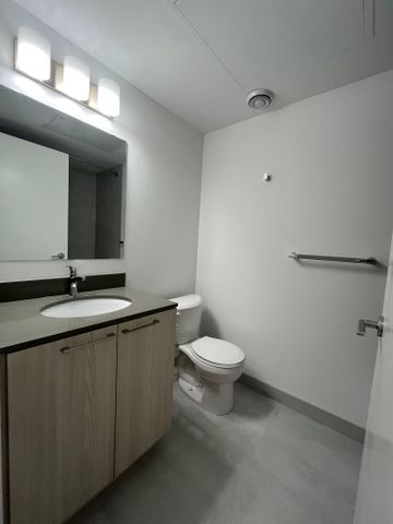 For Lease - 7439 Kingston Road Unit# 220, Toronto, Ontario - Photo 2